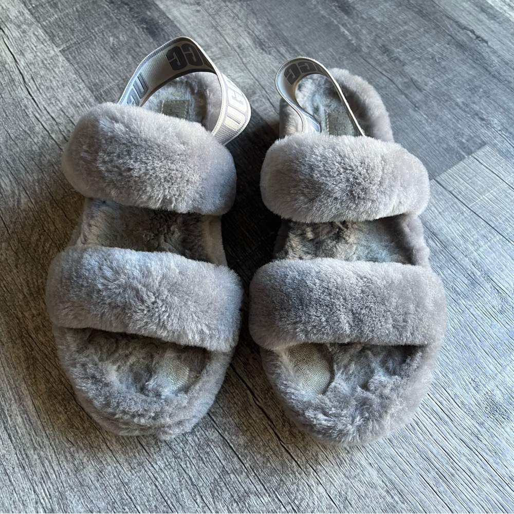 UGG Plush Gray Fur Slippers Size 9